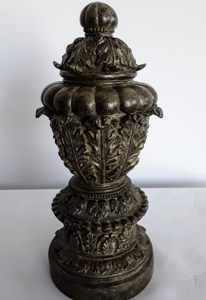 Accent piece